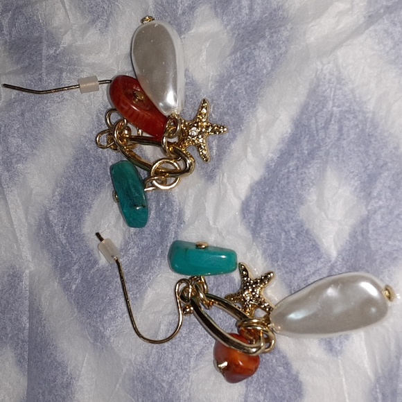 NEW!  Avon Dangle Under The Sea Earring Set $10 - Picture 5 of 7